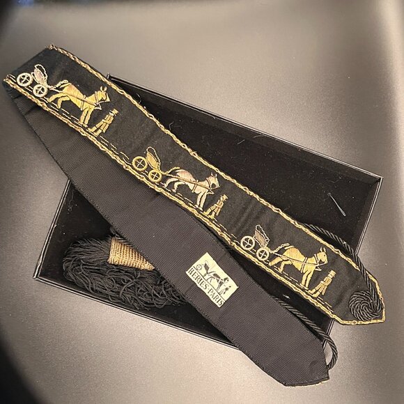 Hermès Paris Vintage Equestrian Silk Embroidered Belt w/ Tassel – Rare Collector main image 8